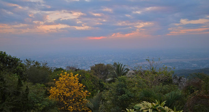 Chiang Mai Attractions, De Naga Hotel - Chiang Mai